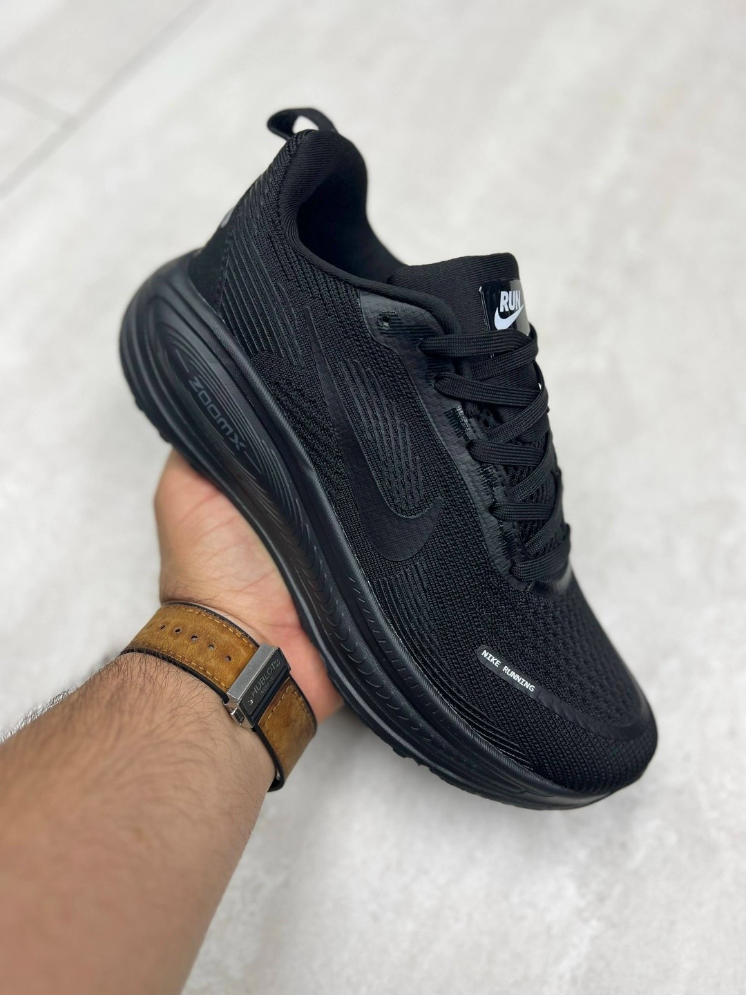 кроссовки nike,кроссовки,кроссовки nike vomero,кроссовки мужские женские,спортивная
