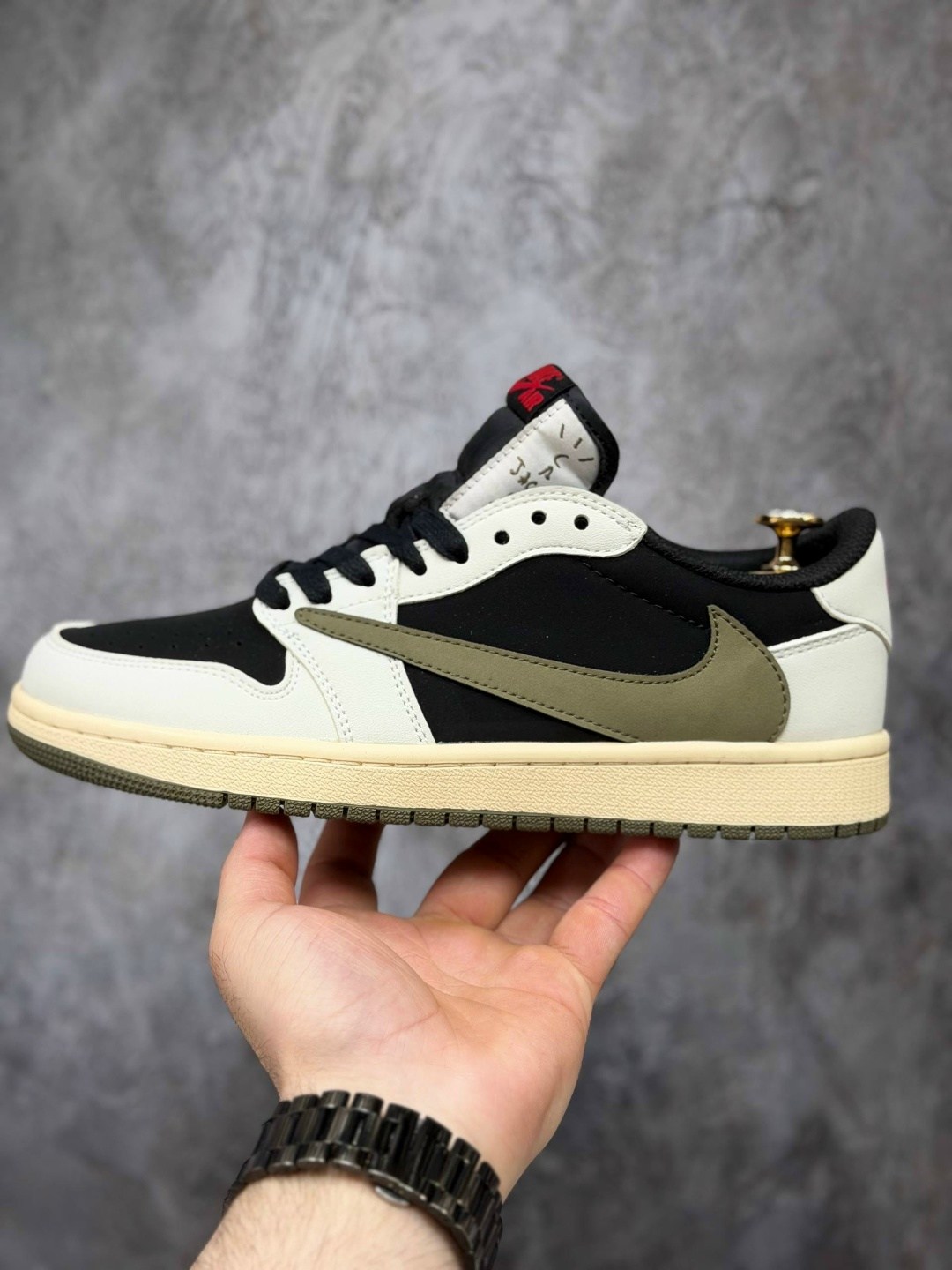 кроссовки nike air jordan 1 low travis scott,кроссовки nike air jordan 1 low travis scott olive,кроссовки nike air jordan 1 travis scott,кроссовки travis scott x air jordan 1 low olive,кроссовки nike