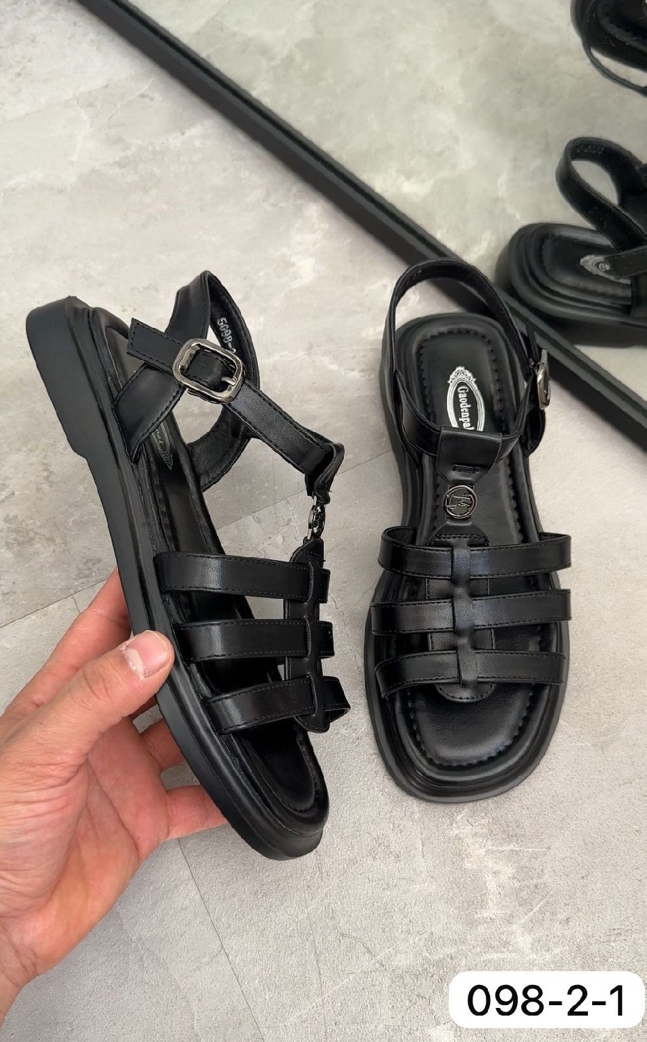 сандалии с ремешками,,женские сандалии,женские босоножки,сандалии сандалии