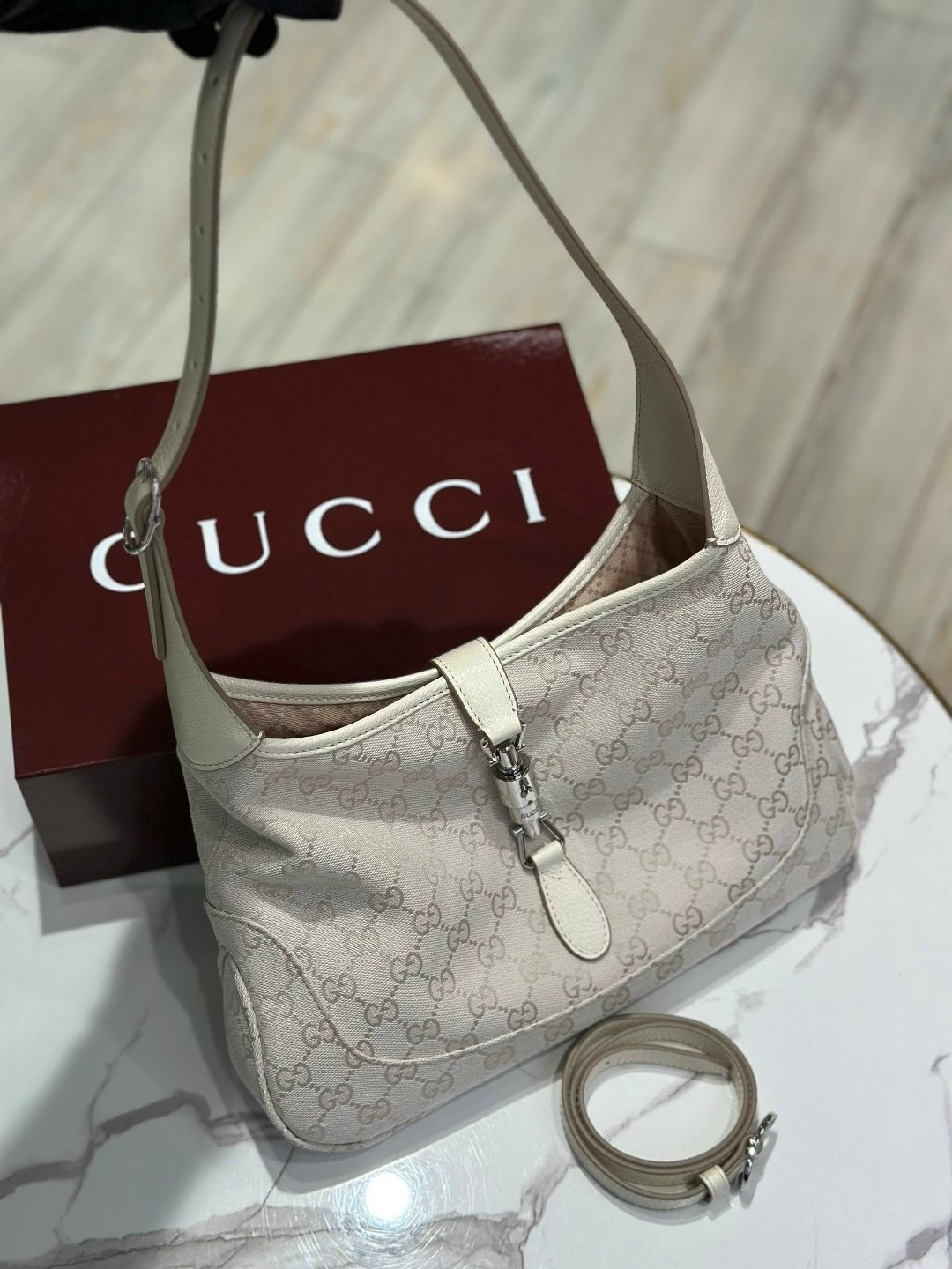 сумка gucci,сумки гуччи,женская сумка gucci,сумка gucci hobo,сумка через плечо gucci