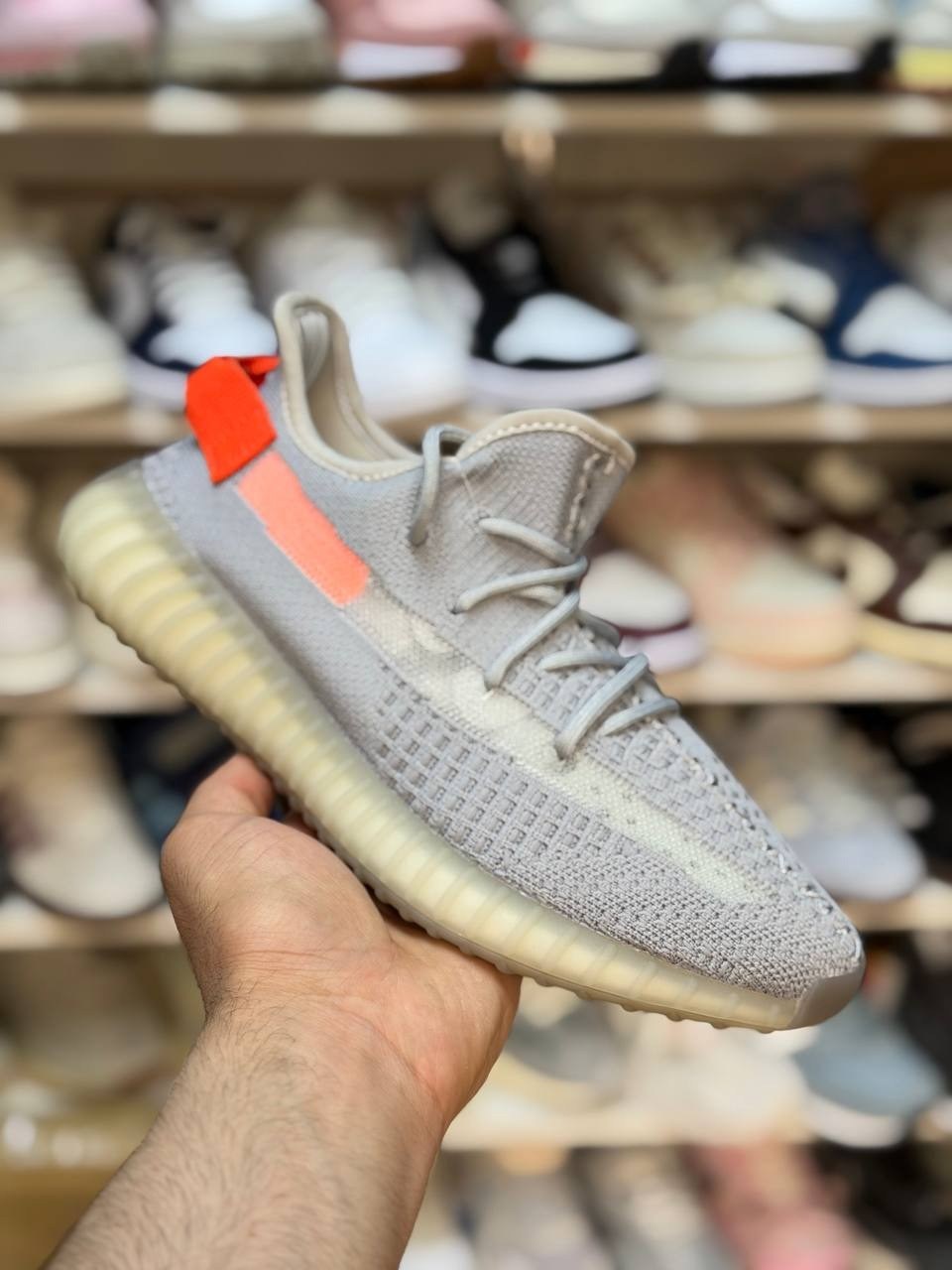 adidas yeezy boost 350 v 2,кроссовки adidas yeezy boost 350,adidas yeezy boost 350 v2 tail light,adidas yeezy boost 350,кроссовки adidas yeezy boost