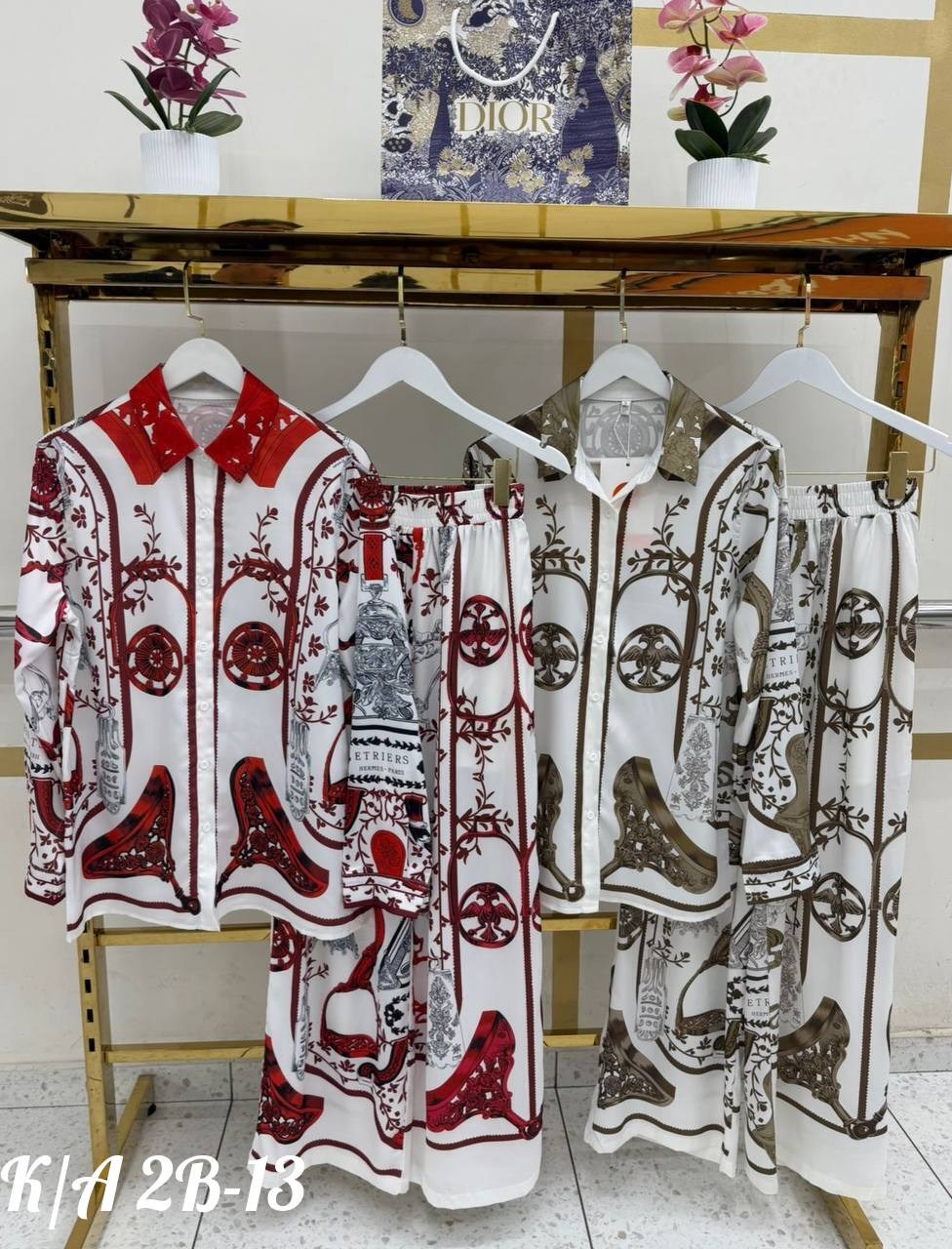 костюм модный,комплект костюм,женский костюм,повседневный костюм