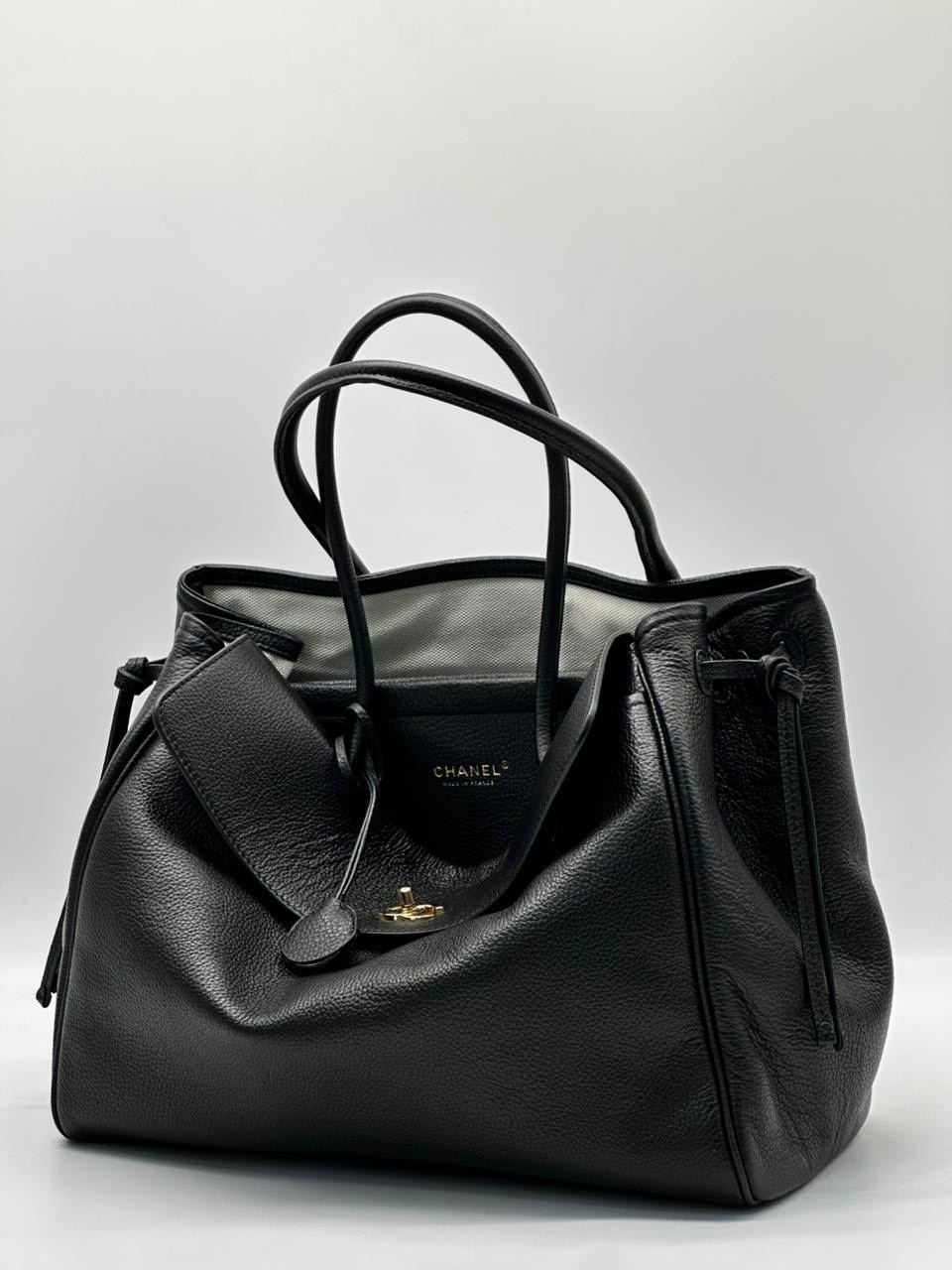 сумка шанель,сумка с короткими ручками chanel,сумки chanel,сумка женская chanel,chanel tote