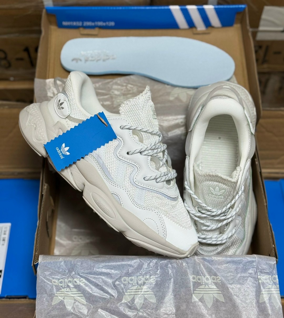 кроссовки adidas ozweego,кроссовки adidas,кроссовки ozweego originals adidas,женские кроссовки adidas ozweego,женские кроссовки adidas originals ozweego