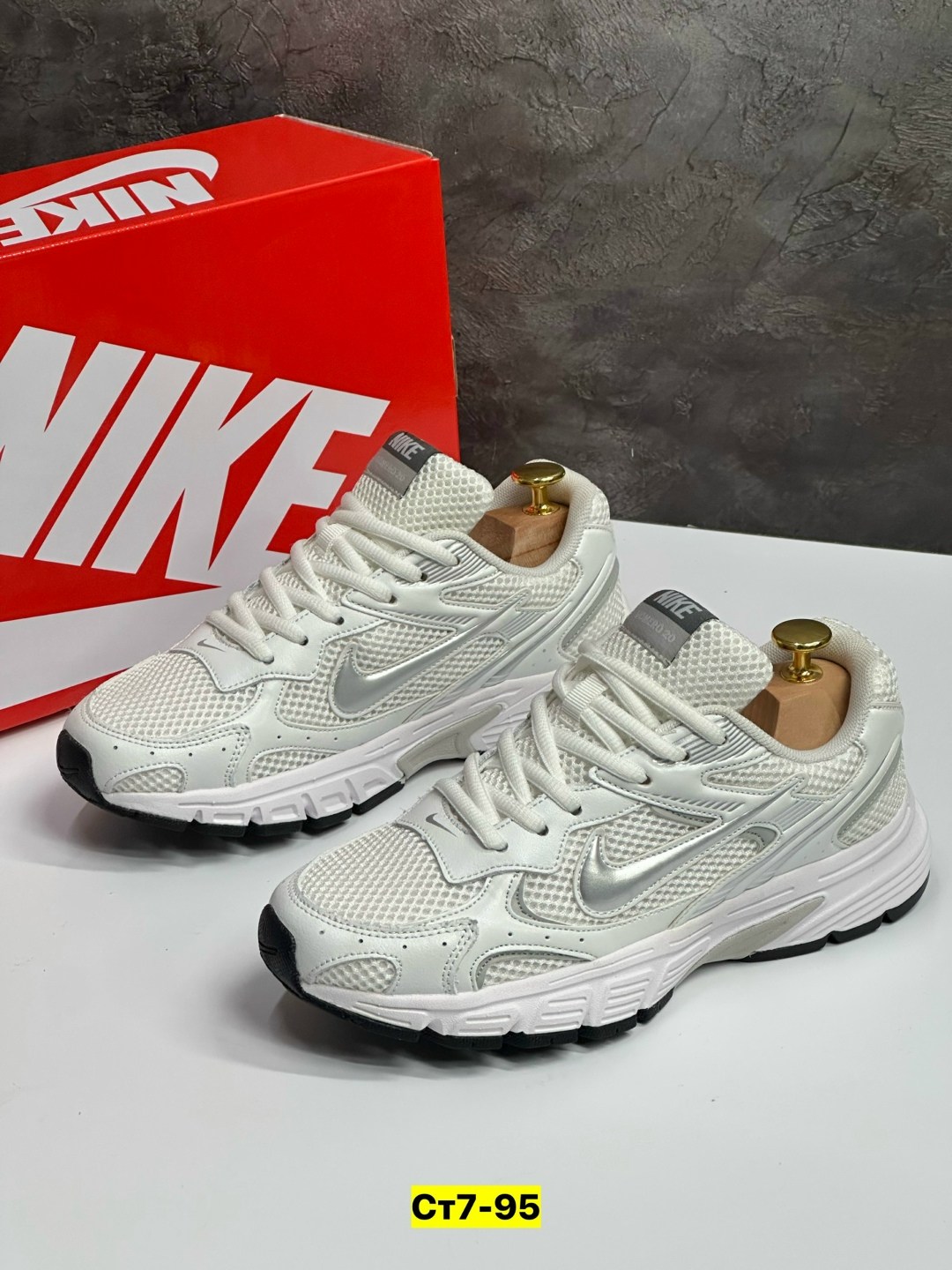 кроссовки,женские кроссовки,nike кроссовки,кроссовки мужские женские,мужские кроссовки