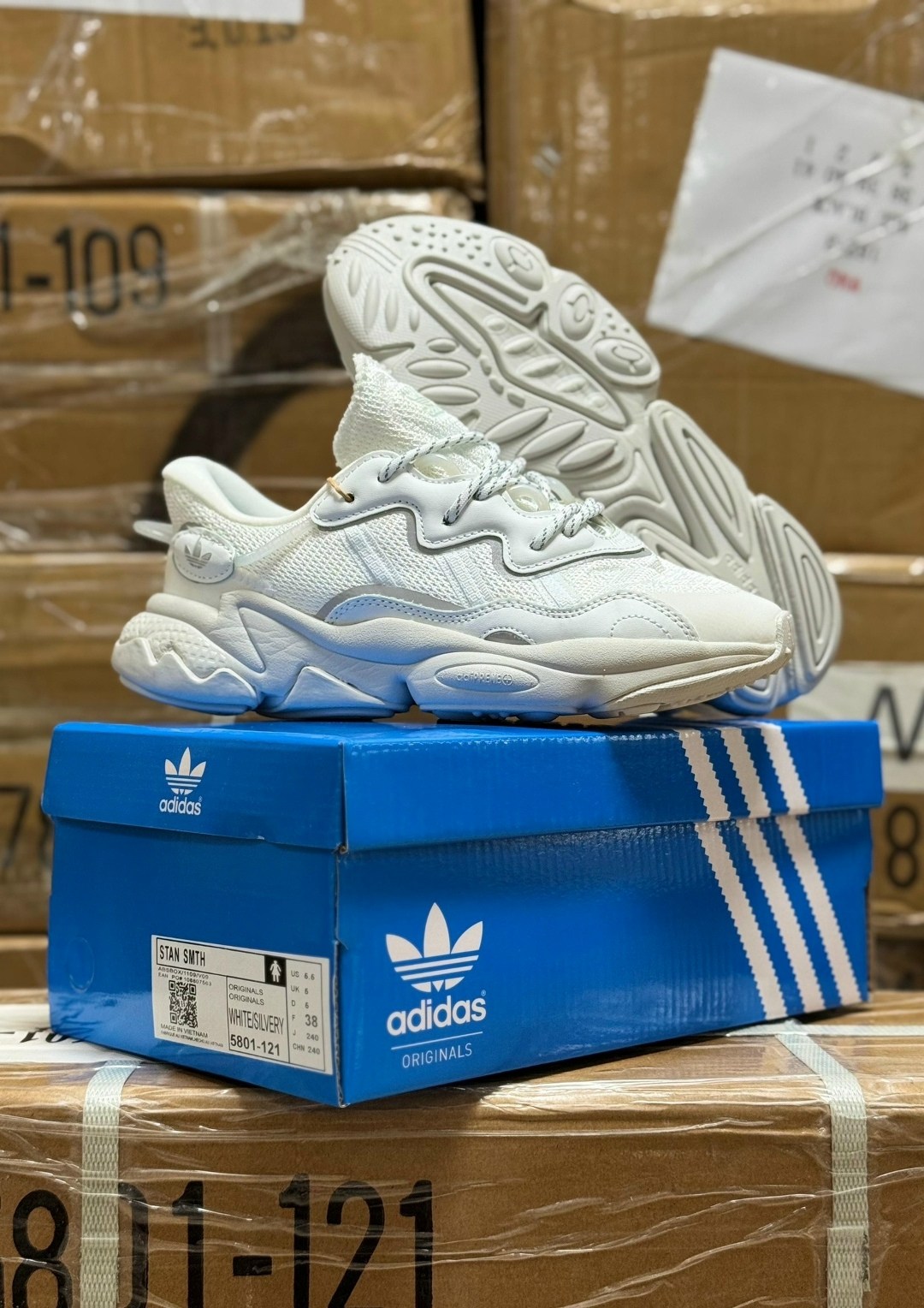 кроссовки adidas ozweego,кроссовки adidas,кроссовки ozweego originals adidas,женские кроссовки adidas ozweego,женские кроссовки adidas originals ozweego