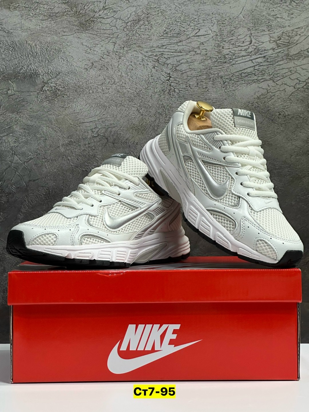 кроссовки,женские кроссовки,nike кроссовки,кроссовки мужские женские,мужские кроссовки