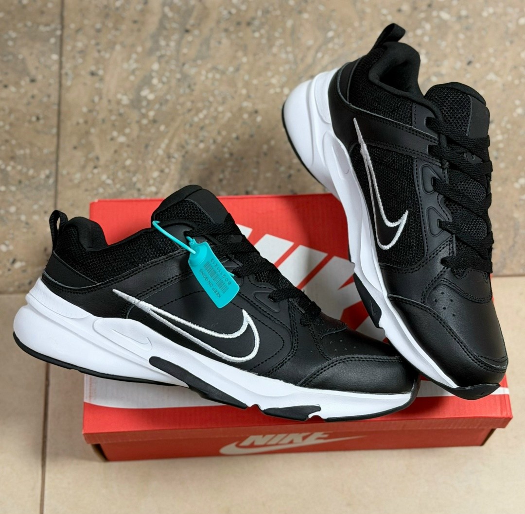 кроссовки nike,кроссовки мужские nike,кроссовки,кроссовки nike air monarch,кроссовки мужские nike air