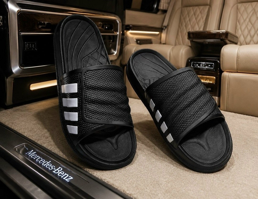 шлепки adidas мужские,шлепанцы адидас мужские,шлепанцы adidas,мужские шлепанцы,adidas adilette comfort slides