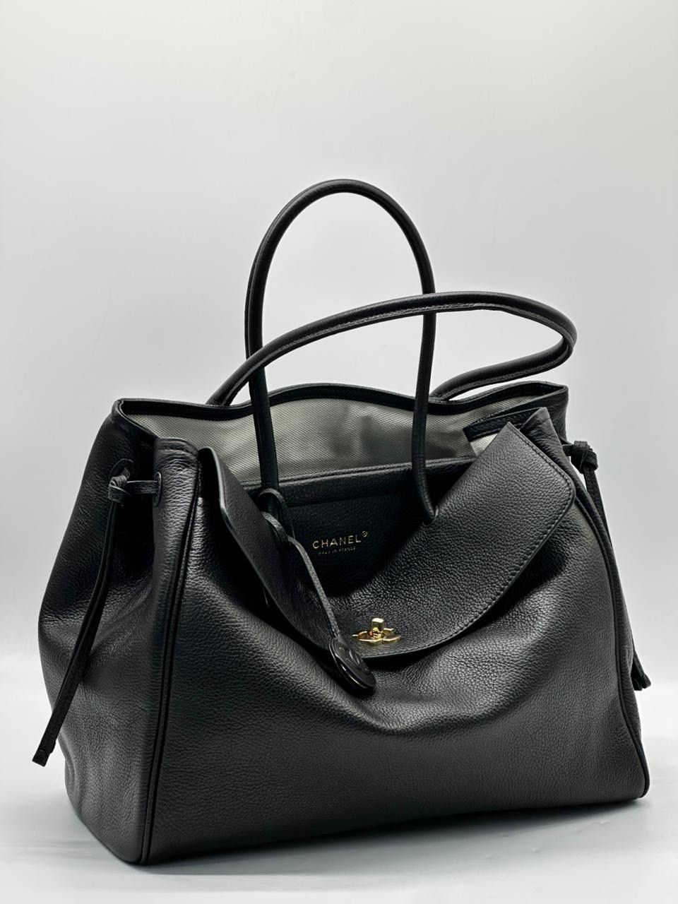 сумка шанель,сумка с короткими ручками chanel,сумки chanel,сумка женская chanel,chanel tote