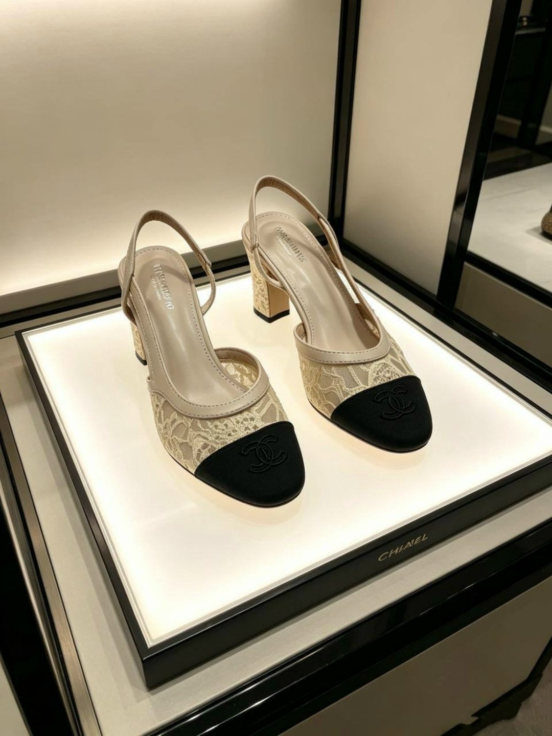 босоножки chanel,chanel туфли,туфли шанель бежевые с черным носом,,босоножки шанель