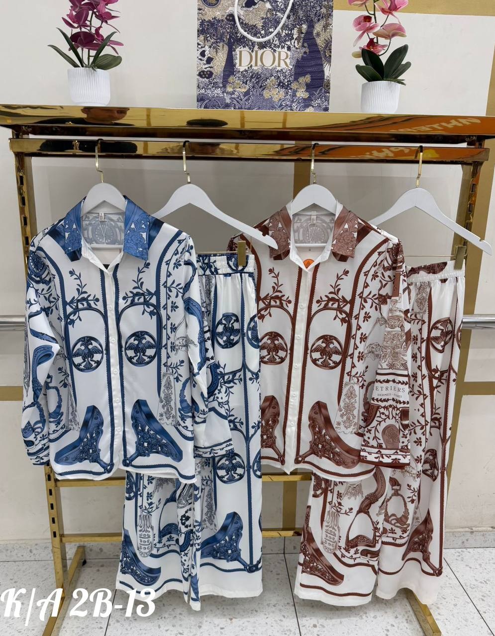 костюм модный,комплект костюм,женский костюм,повседневный костюм