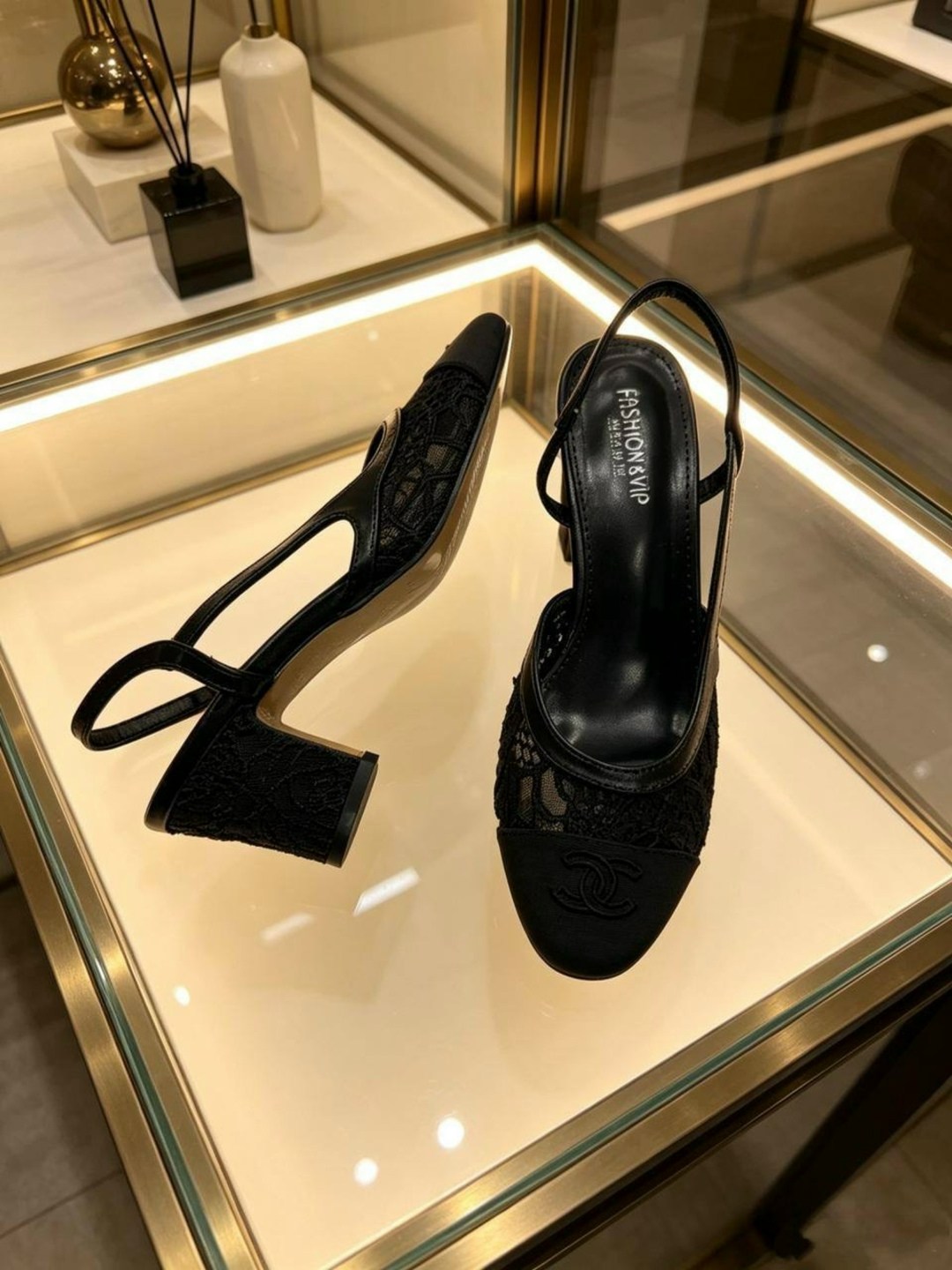 босоножки chanel,chanel туфли,туфли шанель бежевые с черным носом,,босоножки шанель