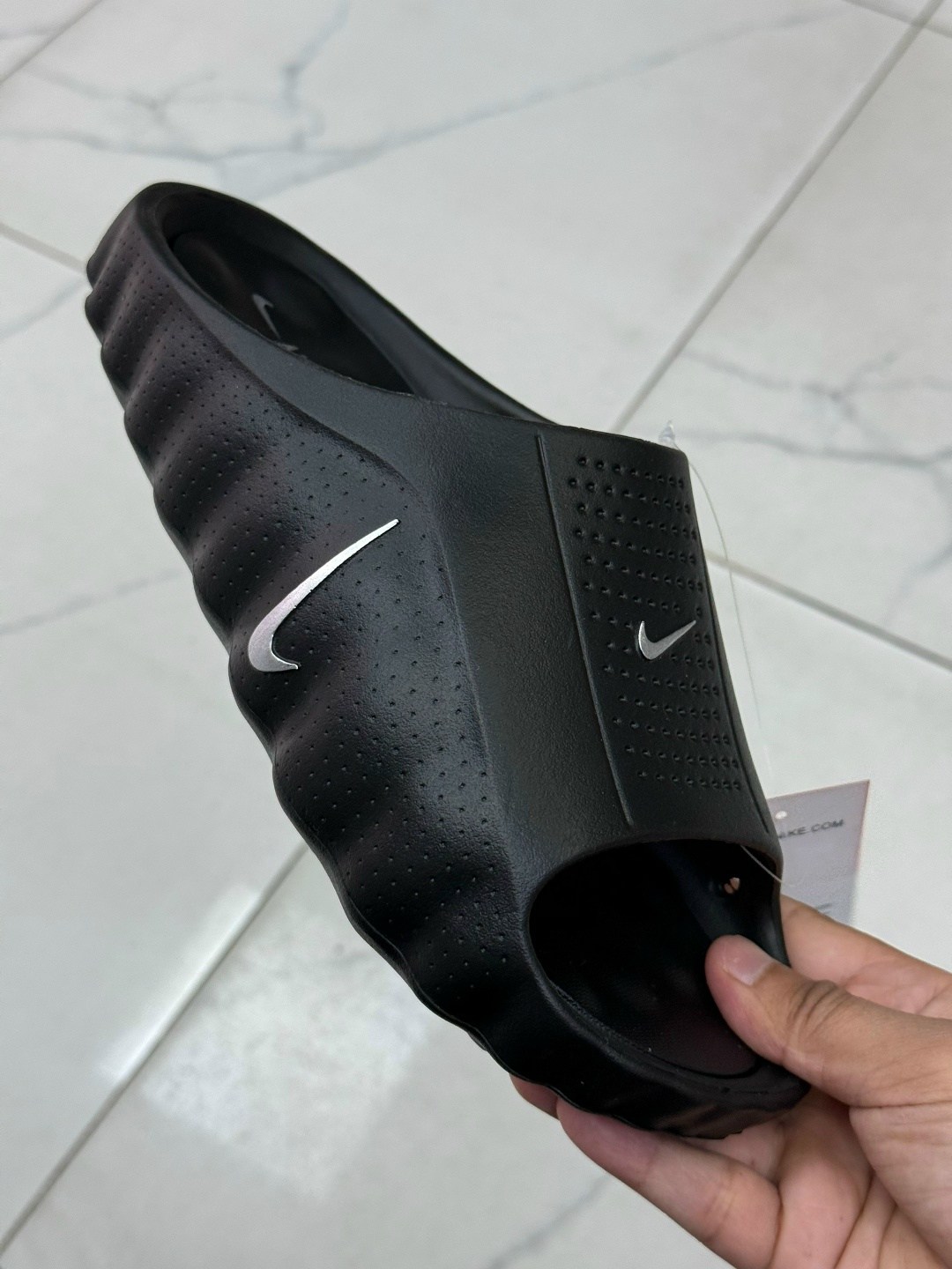 мужские шлепанцы,мужские шлепки,шлепанцы nike kawa shower,найк тапки,кроссовки