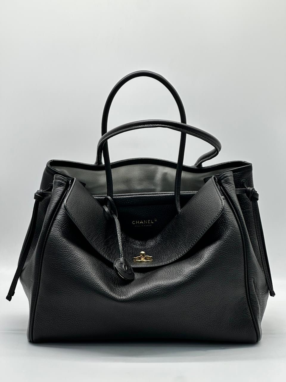сумка шанель,сумка с короткими ручками chanel,сумки chanel,сумка женская chanel,chanel tote