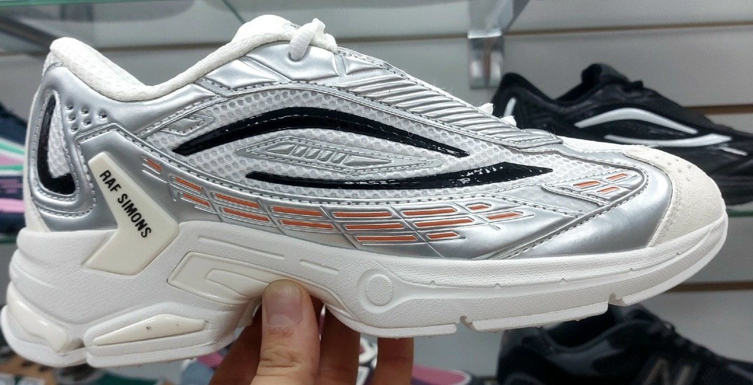 adidas x raf simons ozweego 2 black,adidas raf simons ozweego 3,черные кроссовки pharaxus raf simons,кроссовки raf simons pharaxus sneaker black,кроссовки adidas raf simons ozweego 3 black