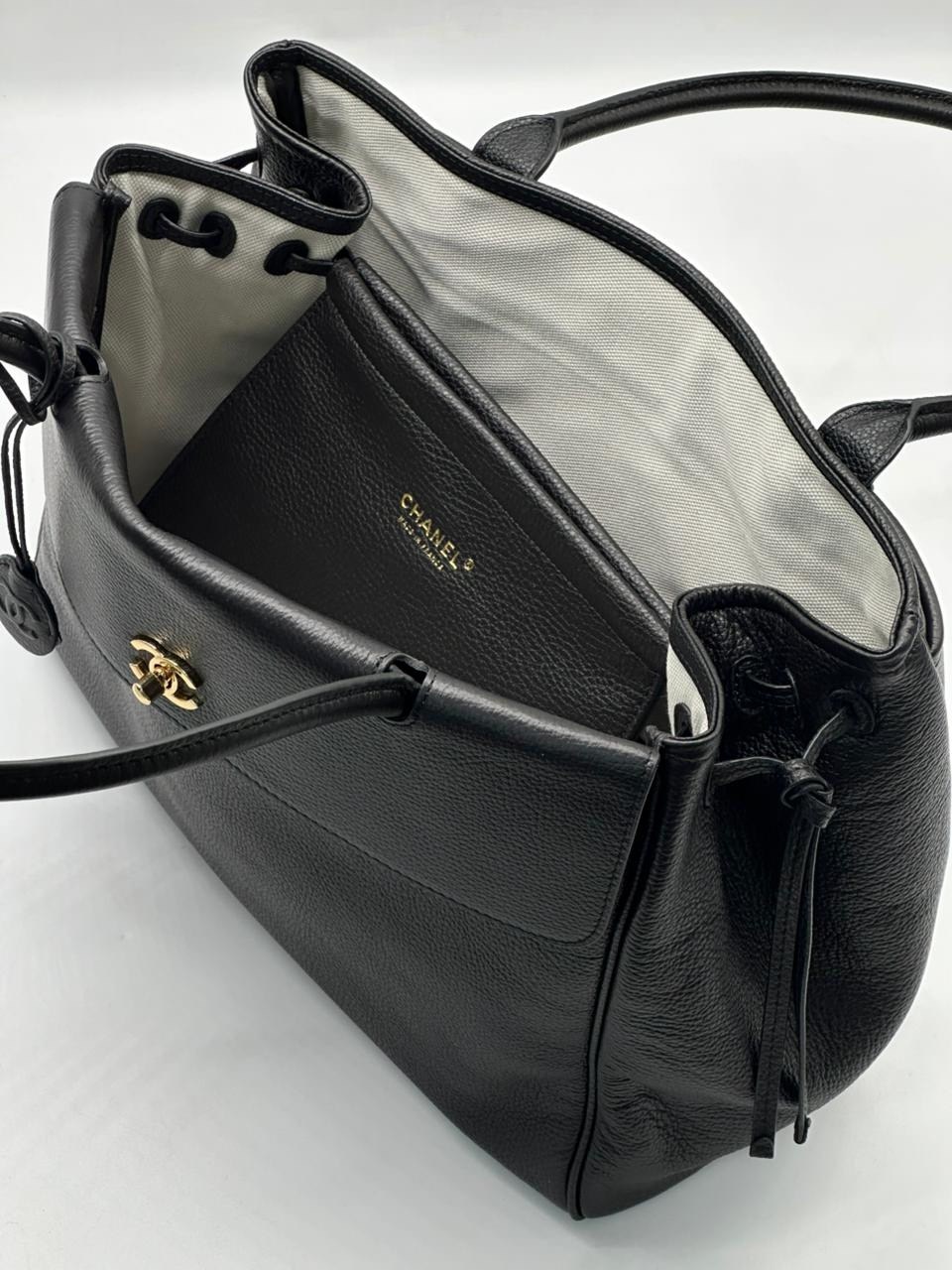 сумка шанель,сумка с короткими ручками chanel,сумки chanel,сумка женская chanel,chanel tote