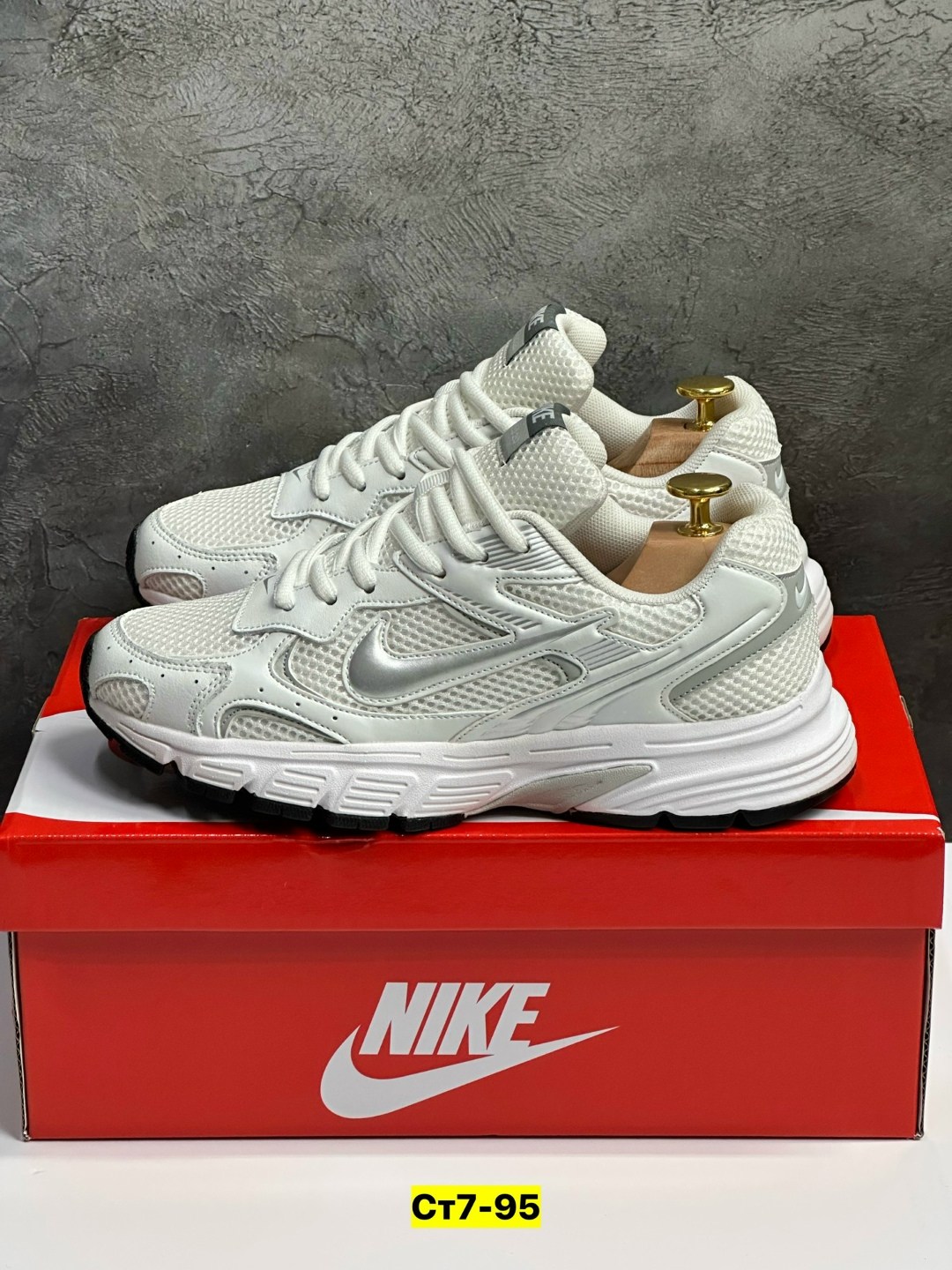 кроссовки,женские кроссовки,nike кроссовки,кроссовки мужские женские,мужские кроссовки