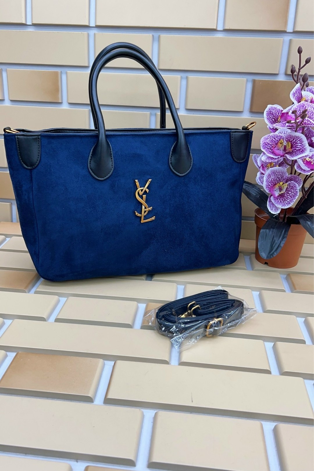 сумки yves saint laurent,сумка женская yves saint laurent,сумка,сумки женская,элегантная сумка