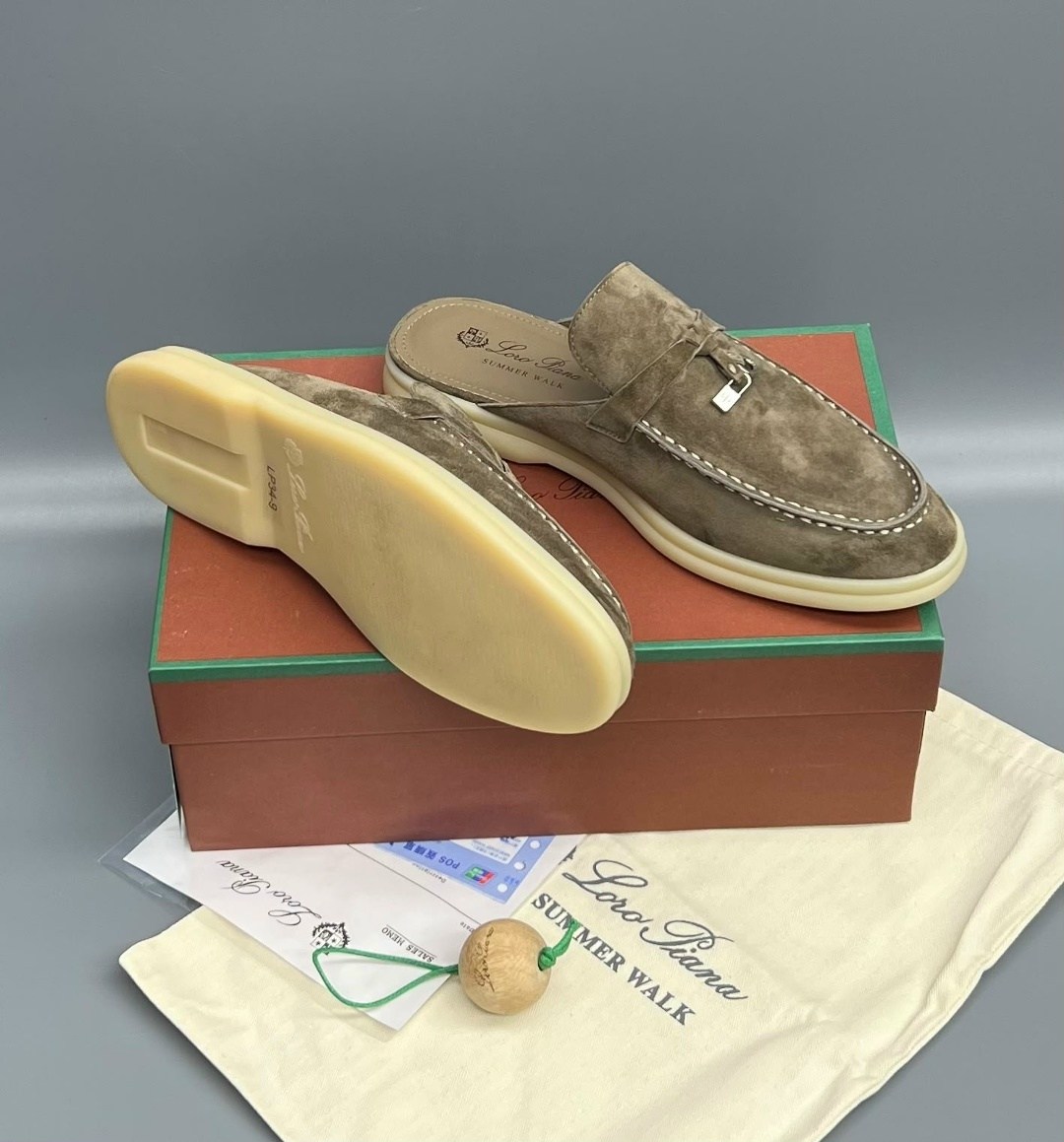 женские замшевые мюли loro piana голубые,loro piana мюли,лоферы loro piana женские,женские замшевые мюли loro piana бежевые,лоферы loro piana