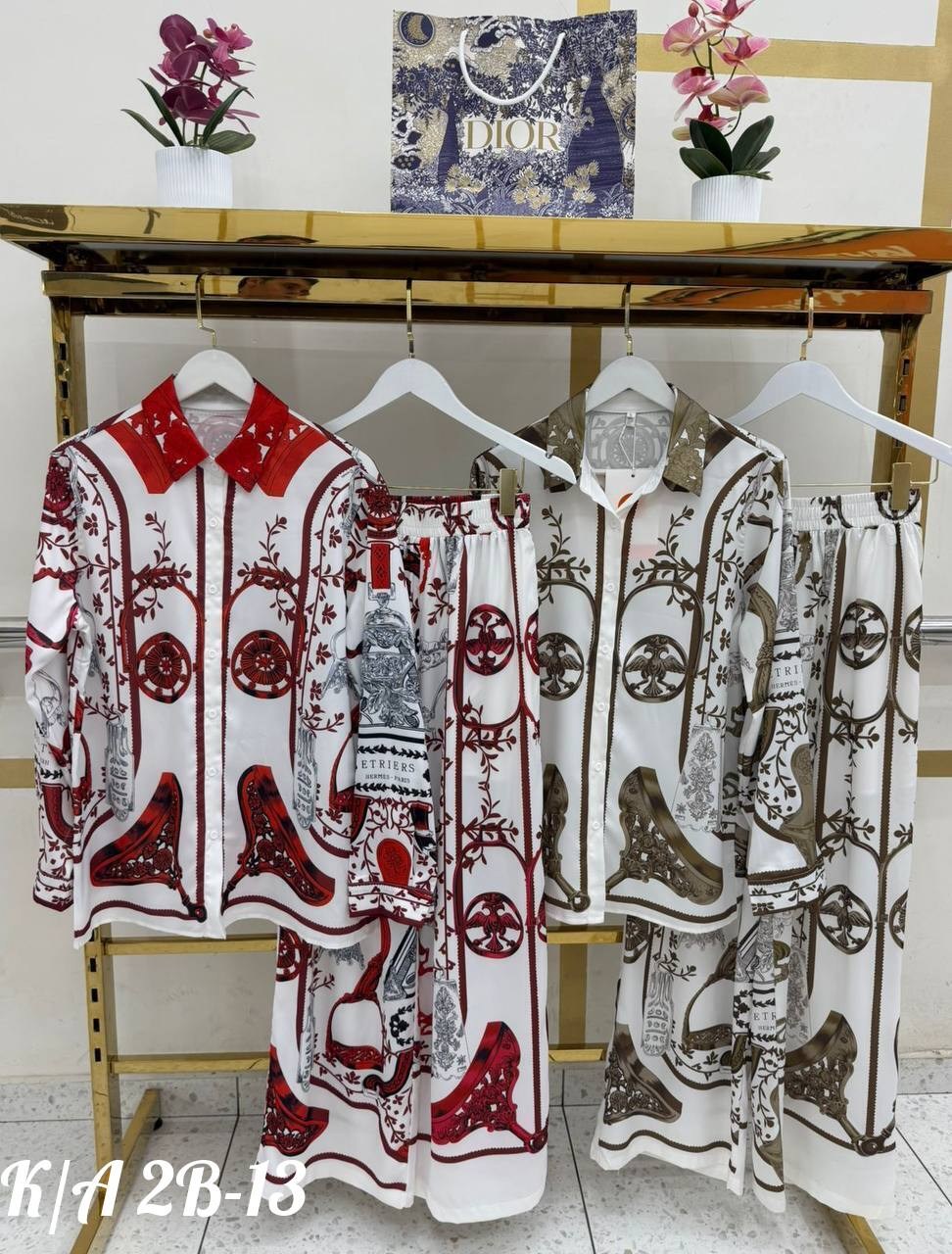 костюм модный,комплект костюм,женский костюм,повседневный костюм