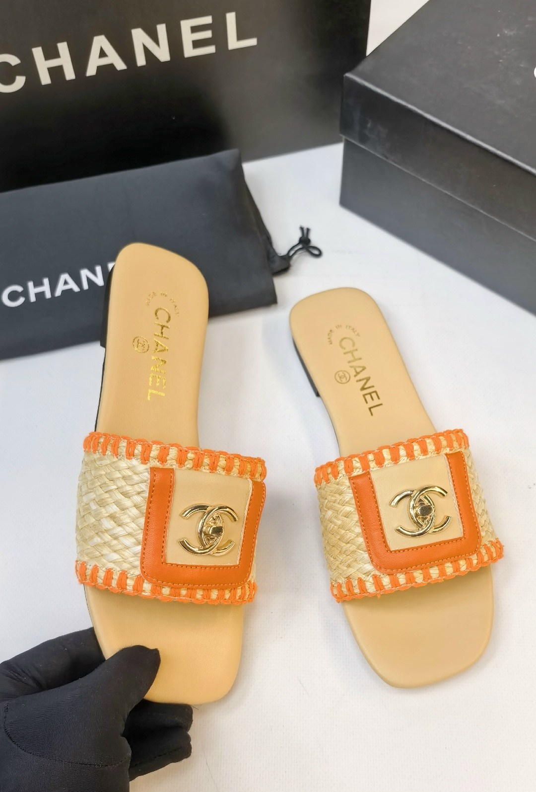 шлепанцы chanel,тапочки chanel женские,тапочки chanel,тапочки для женщин в стиле chanel,сандалии chanel