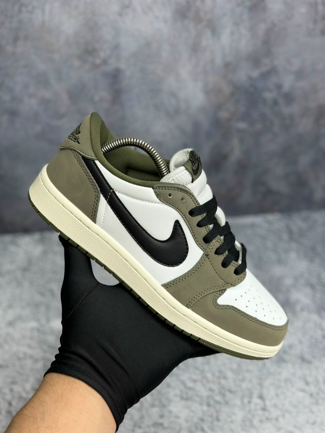 кроссовки nike air jordan 1 golf travis scott neutral olive,кроссовки nike air jordan 1 low travis scott golf,кроссовки nike travis scott x air jordan 1 low,кроссовки nike air jordan 1 low,кроссовки