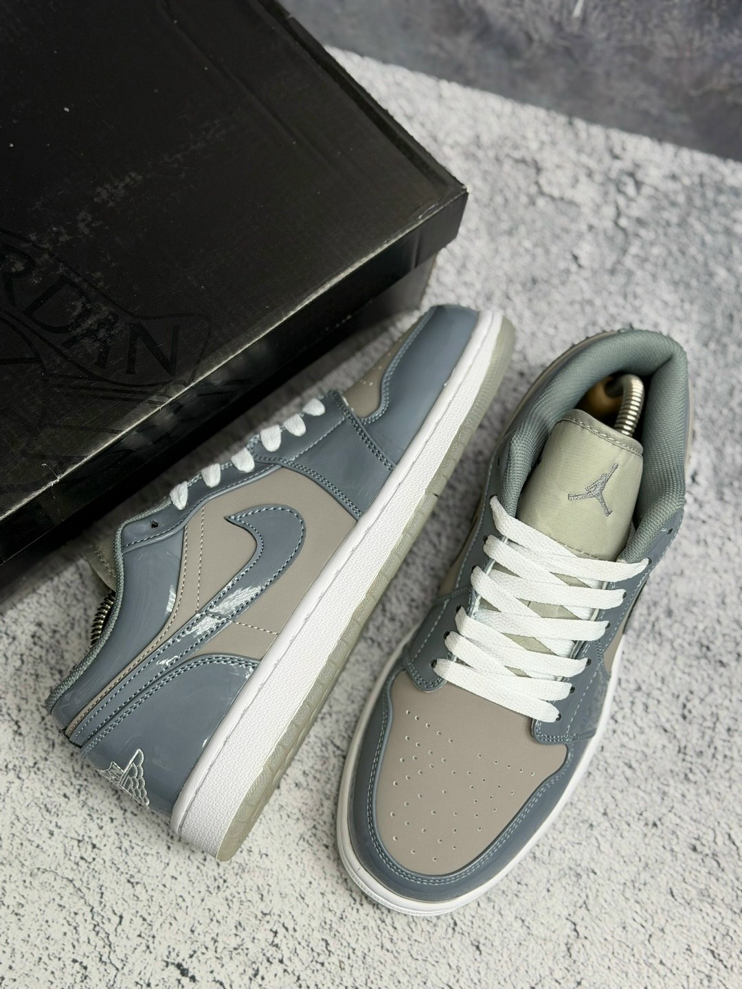 кроссовки nike air jordan 1 low,кроссовки nike air jordan 1 low wolf grey,кроссовки nike air jordan 1,кроссовки air jordan 1 low,кроссовки nike air jordan 1 low vintage grey