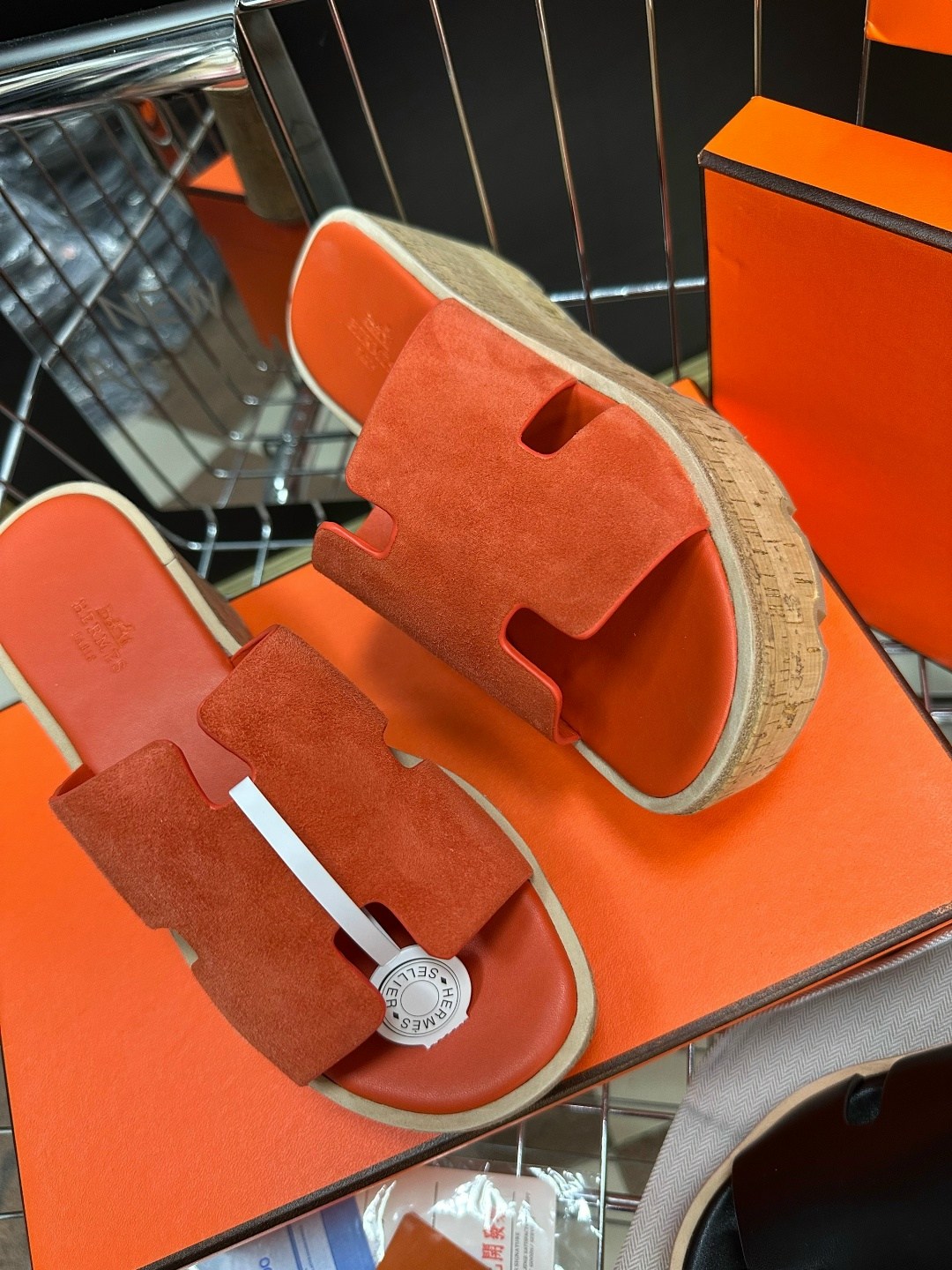 шлепки hermes женские,hermes шлепанцы,шлепки hermes 2026,шлепки эрмес,тапки гермес женские