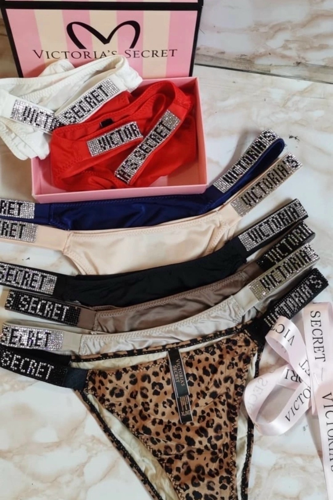 стринги женское белье набор трусы со стразами victoria's secret,трусы виктория сикрет леопардовые,трусы стринги виктория сикрет victorias secret,victoria secret трусы,трусы виктория сикрет стринги