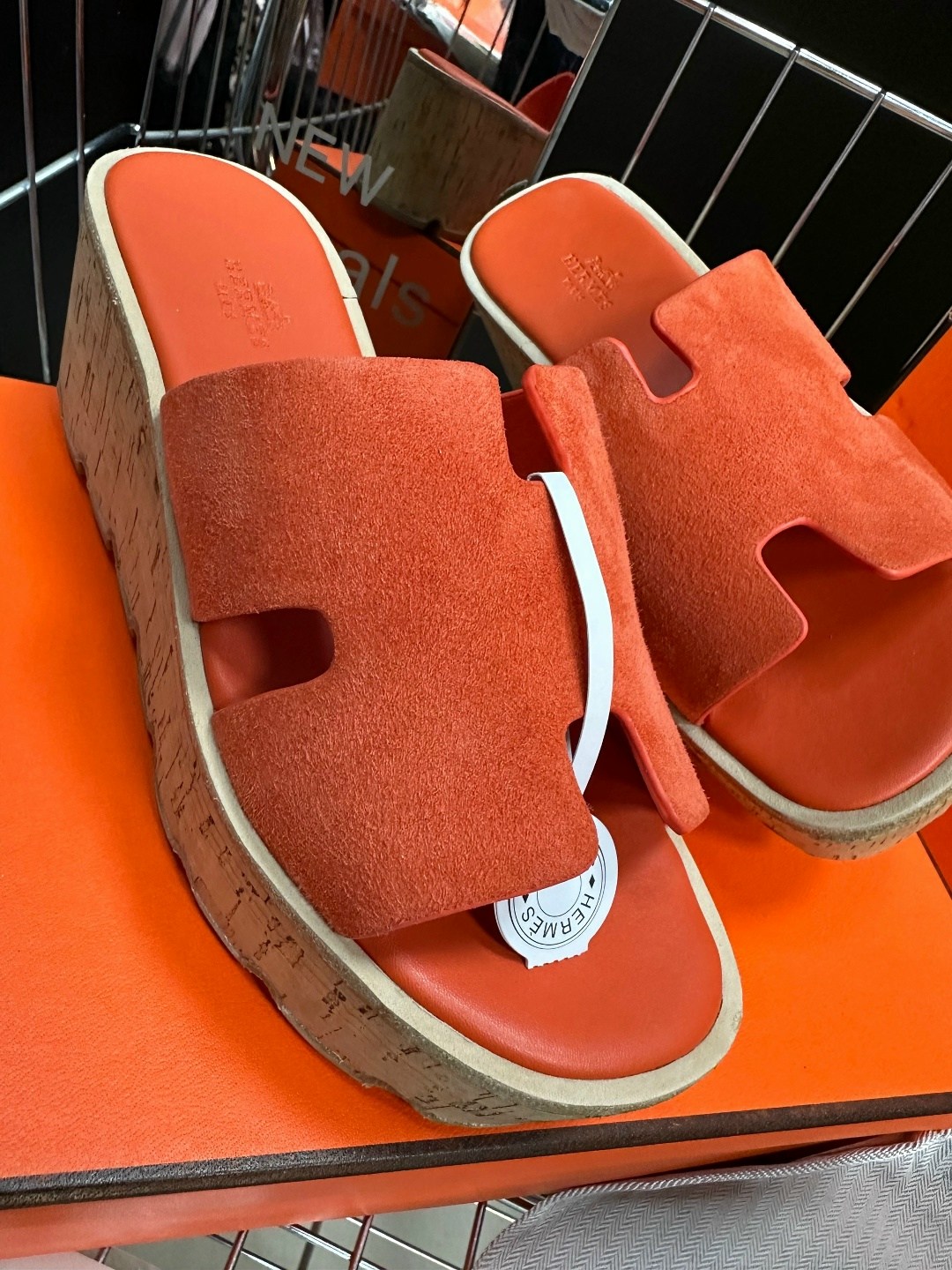 шлепки hermes женские,hermes шлепанцы,шлепки hermes 2026,шлепки эрмес,тапки гермес женские