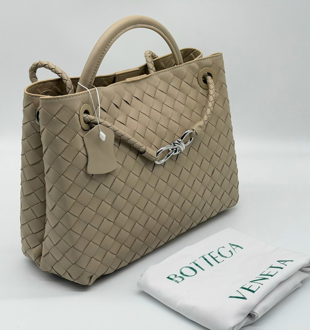 женская сумка bottega veneta,сумка bottega veneta,боттега венета сумка,сумка bottega,сумка боттега венета бежевая