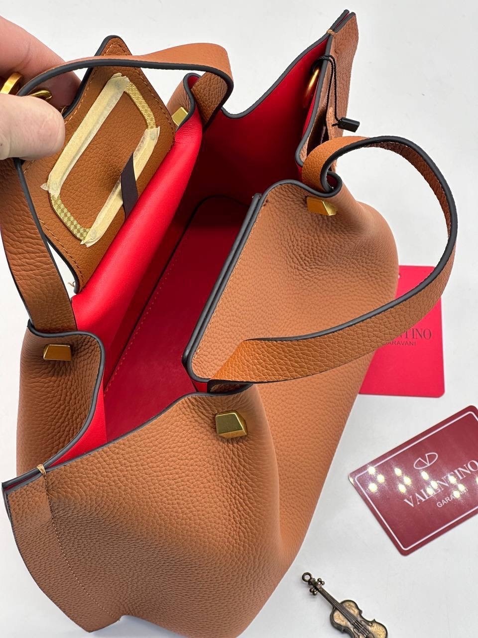 сумки valentino,валентино сумка,сумка valentino коричневый,сумки женская,сумка тоут valentino
