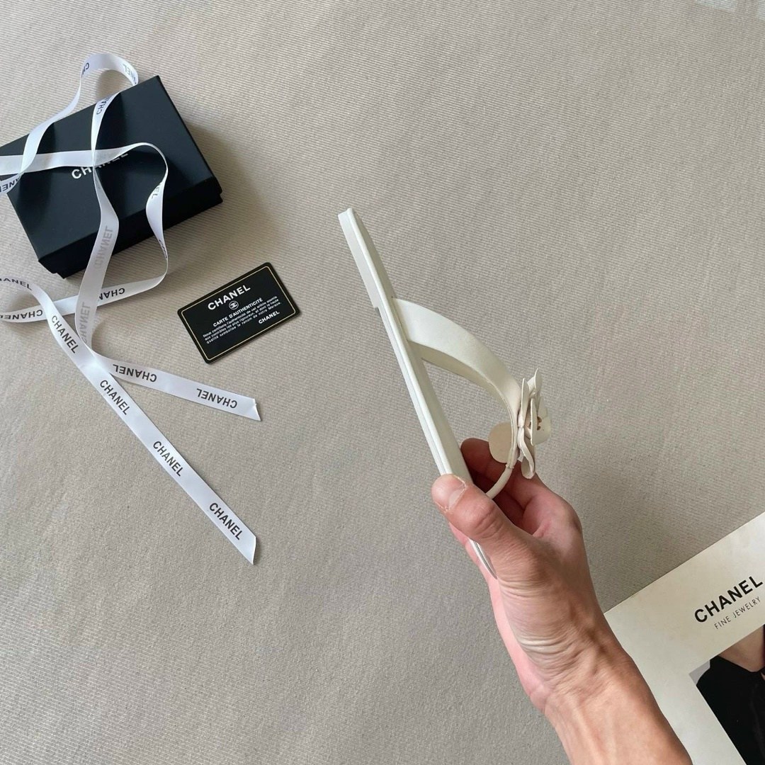 шлепанцы chanel,,шлепанцы женские,босоножки chanel,тапочки модные