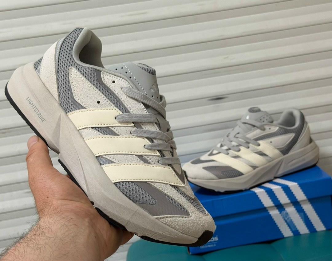 кроссовки adidas,мужские кроссовки adidas,кроссовки мужские женские adidas,мужские кроссовки adidas adistar 3 черный белый серый,кроссовки adidas performance adistar 2.0 черный