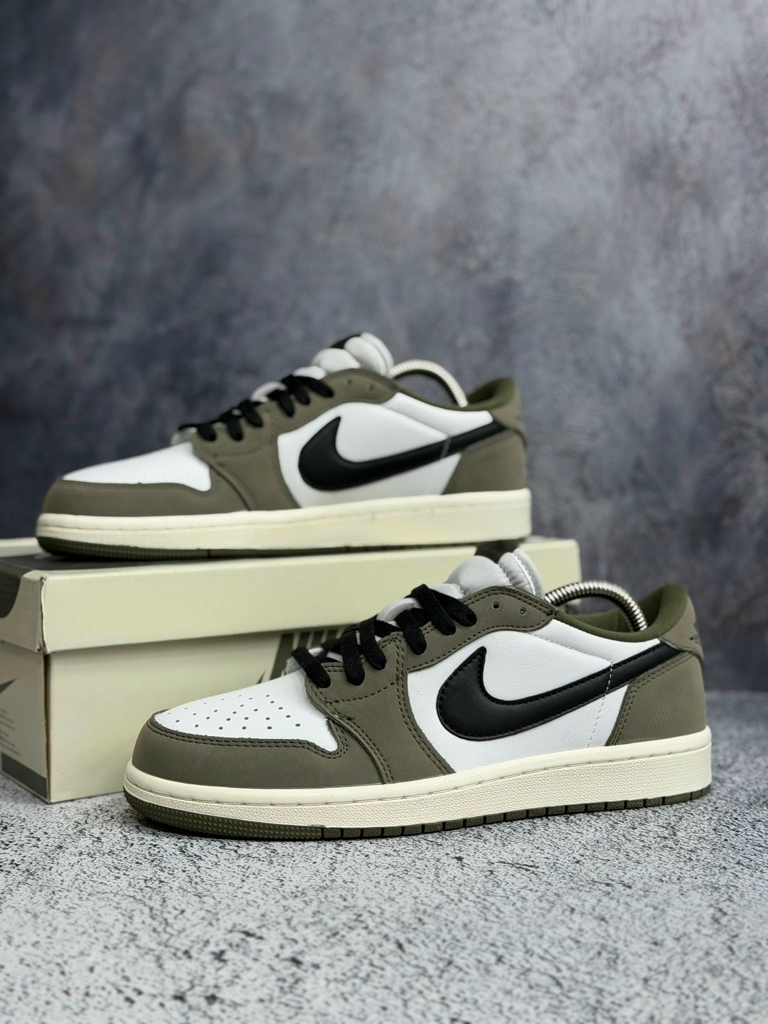 кроссовки nike air jordan 1 golf travis scott neutral olive,кроссовки nike air jordan 1 low travis scott golf,кроссовки nike travis scott x air jordan 1 low,кроссовки nike air jordan 1 low,кроссовки