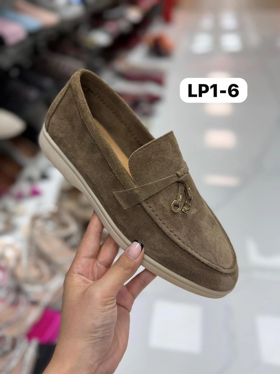 ,лоферы женский,лоферы loro piana,женские мокасины,лоферы из натуральной замши