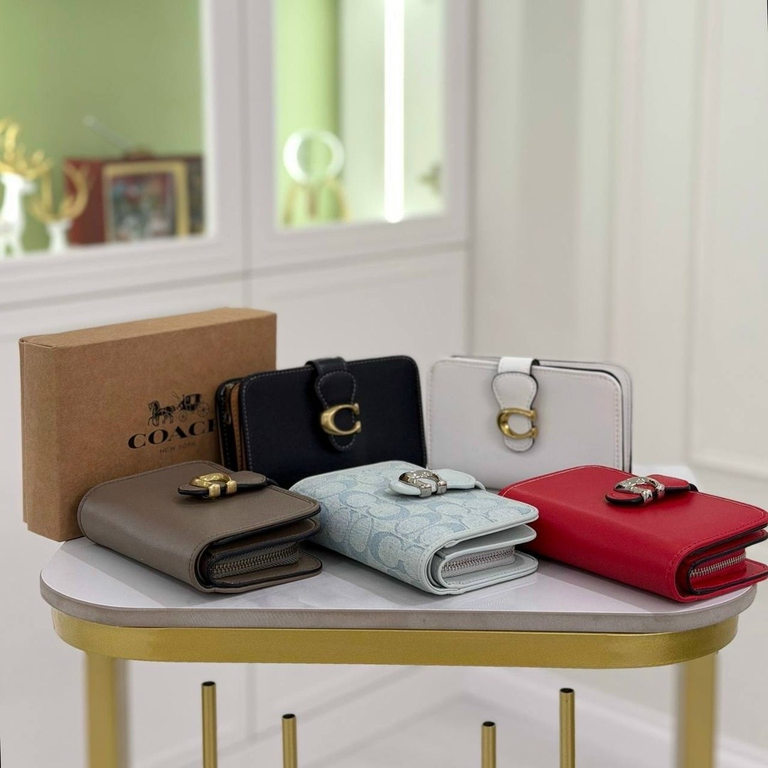 coach кошелек,женский кошелек coach,кошелек женский,стильный кошелек,кошелек средний