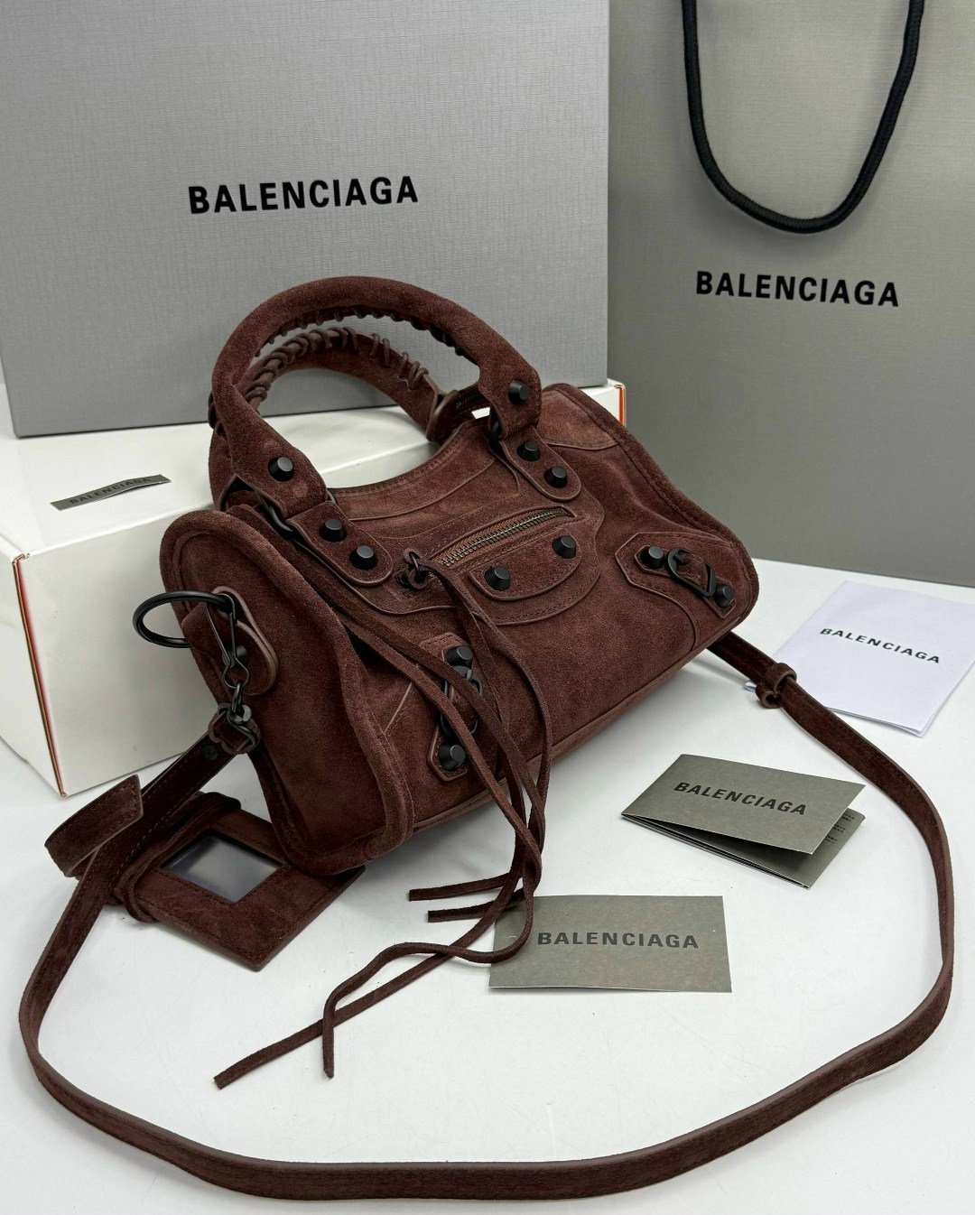 balenciaga сумка,сумка женская balenciaga,balenciaga balenciaga,balenciaga city bag,женская замшевая сумка