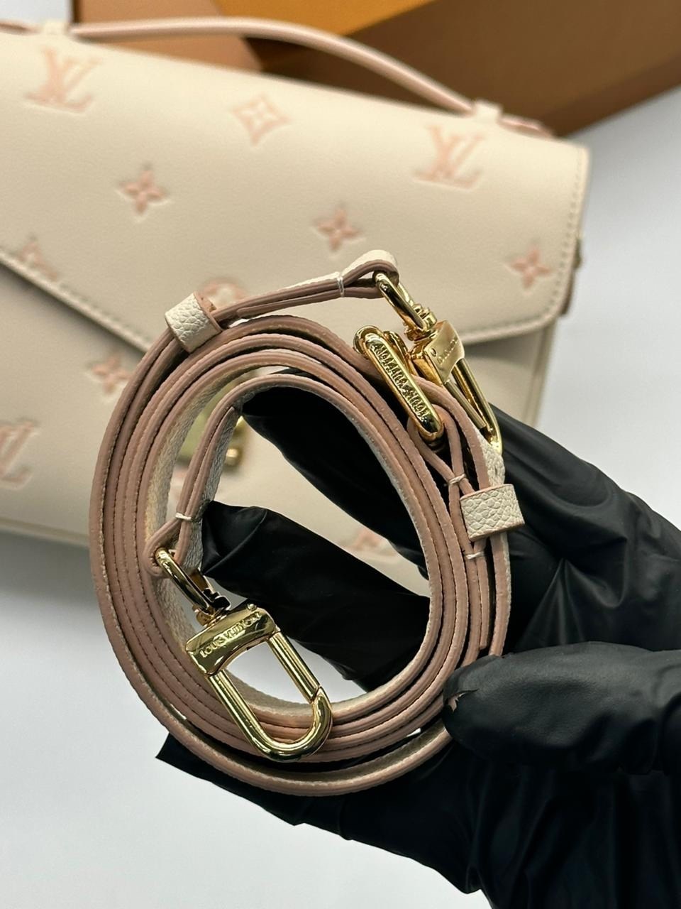 женская сумка louis vuitton,сумка louis vuitton pochette metis,сумка louis vuitton,сумка луи виттон маленькая,louis vuitton pochette