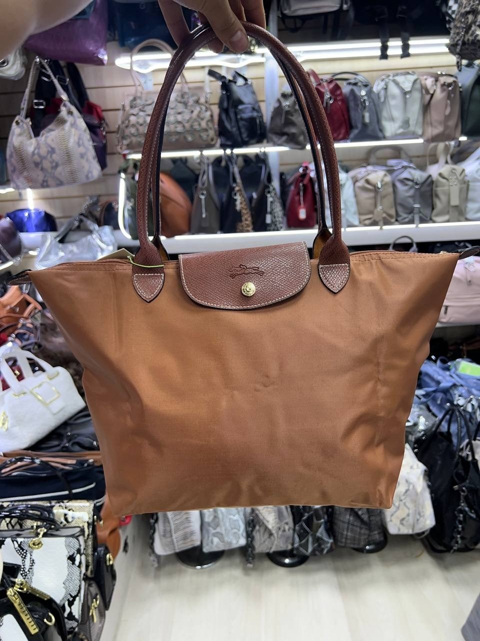 longchamp дорожная сумка le pliage original нейтральный цвет,большая дорожная сумка longchamp le pliage нейтральный цвет,longchamp le pliage,сумка-тоут longchamp le pliage среднего размера нейтральный