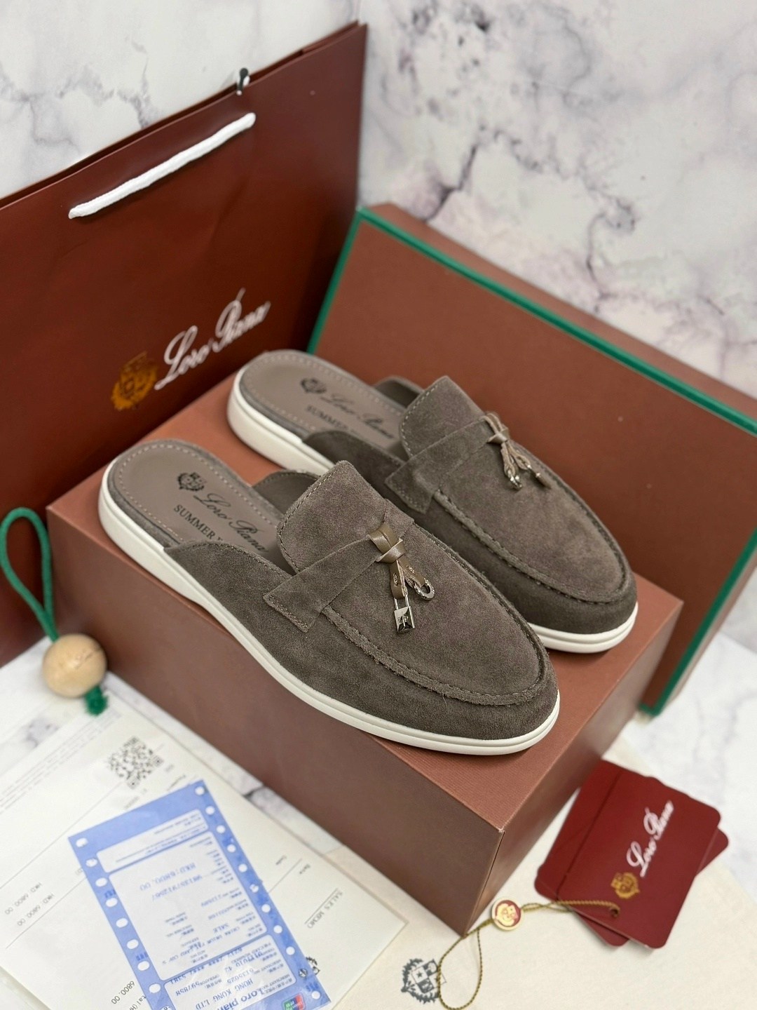 мюли loro piana,женские замшевые мюли loro piana голубые,,лоферы loro piana женские,loro piana лоферы