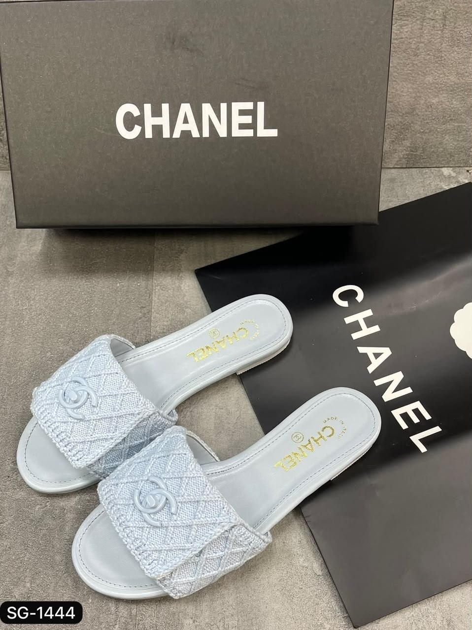 шлепанцы chanel,тапочки женские chanel,chanel шлепанцы женские,тапочки chanel,шлепанцы женские chanel a123581 розовые