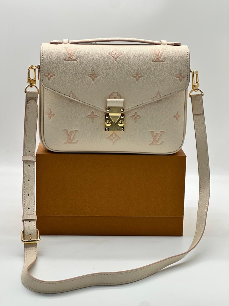 женская сумка louis vuitton,сумка louis vuitton pochette metis,сумка louis vuitton,сумка луи виттон маленькая,louis vuitton pochette