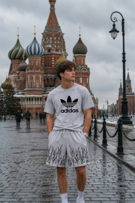 Костюм