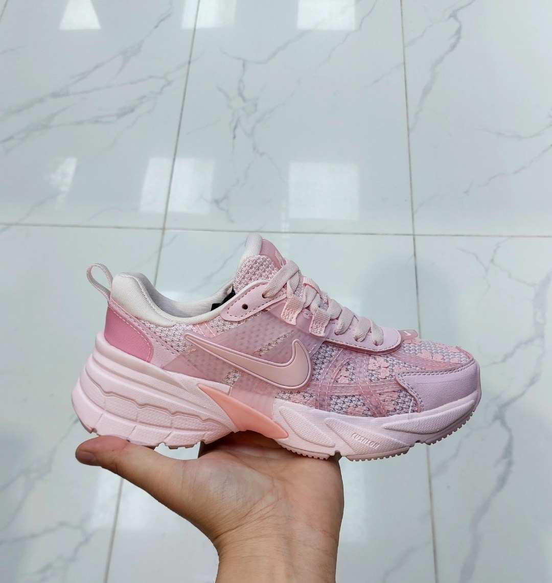 nike кроссовки женские,кроссовки nike v 2 k run,кроссовки nike,кроссовки,женские кроссовки
