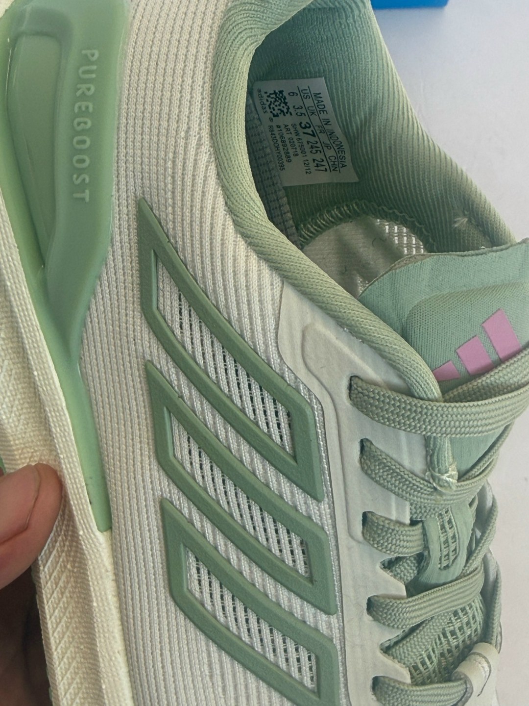 кроссовки adidas,кроссовки,кроссовки женские adidas,кроссовки для бега,кроссовки женскиe