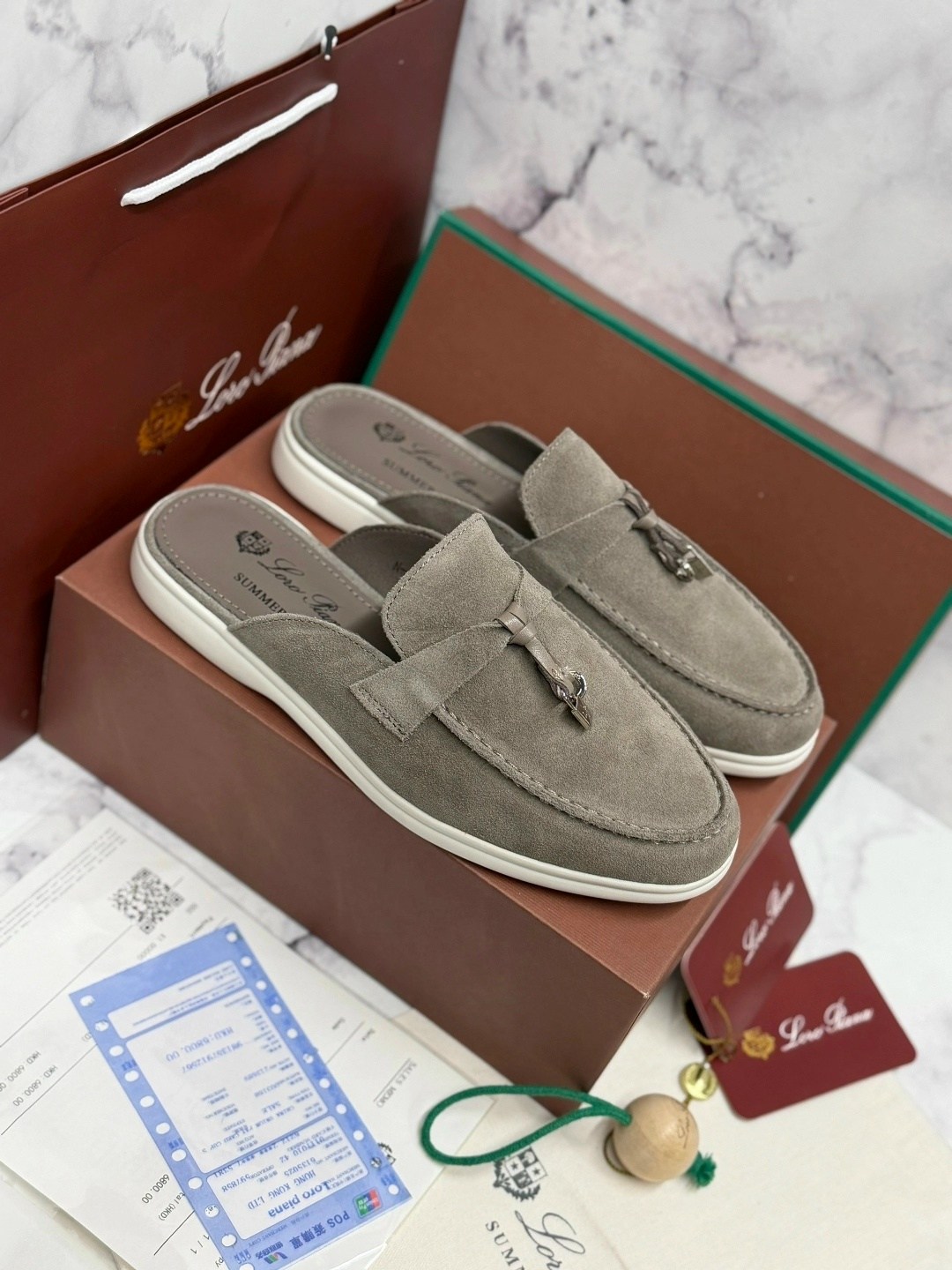 мюли loro piana,женские замшевые мюли loro piana голубые,,лоферы loro piana женские,loro piana лоферы