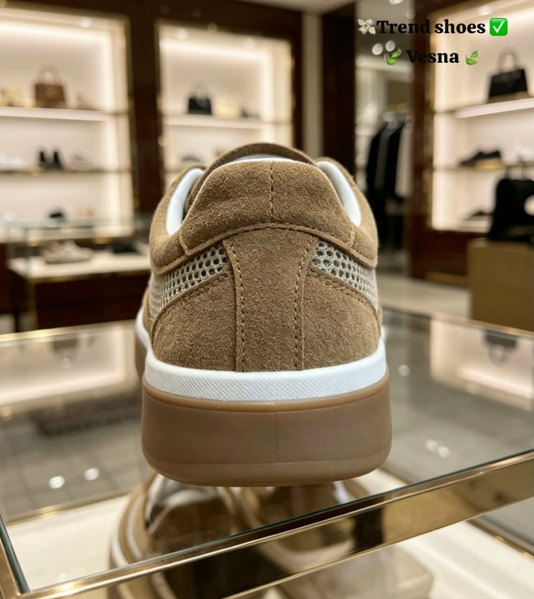 ,женские кроссовки из замши loro piana коричневые,мужские замшевые кроссовки brunello cucinelli коричневые,замшевые кроссовки,кроссовки из замши