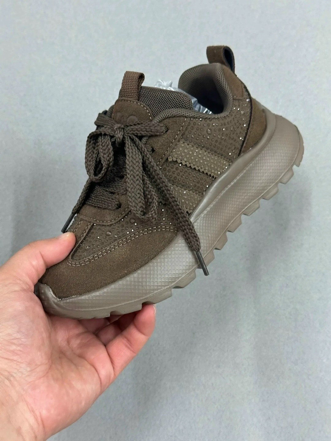 кроссовки adidas,кроссовки женские adidas,кроссовки женскиe,модные кроссовки,кроссовки